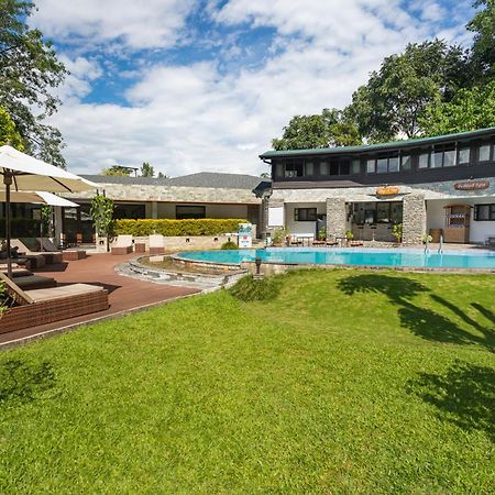 פוקהרה Fish Tail Lodge מראה חיצוני תמונה