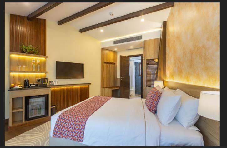 פוקהרה Fish Tail Lodge מראה חיצוני תמונה